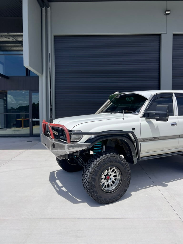 80 SERIES PRE RUNNER BAR
