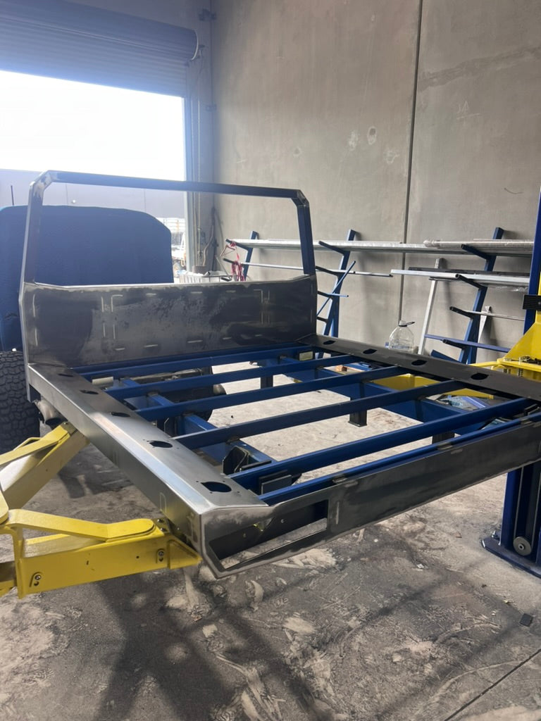 STEEL & ALLY TRAYS AND ACCESSORIES
