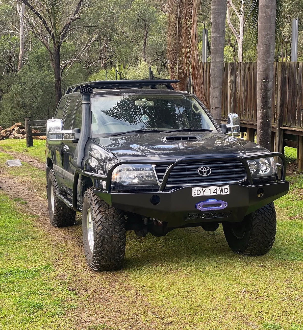 105 SERIES PRE RUNNER BAR