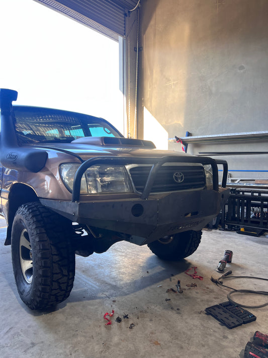 105 SERIES PRE RUNNER BAR